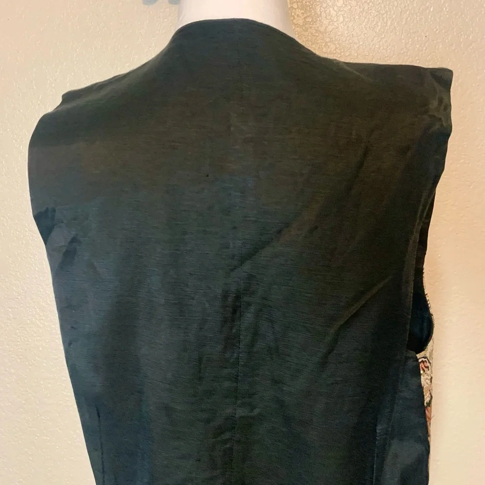 Tapestry Cat Vest Brown Black Tan Size Large
